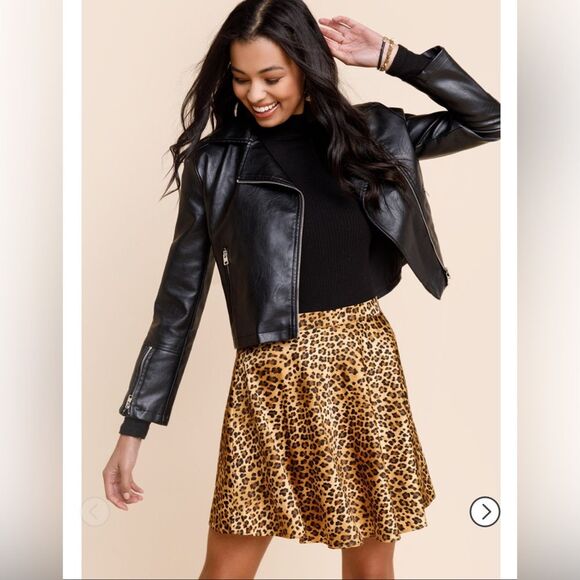 Francesca's Collections Black and Brown Mini Skater Skirt - Picture 1 of 9